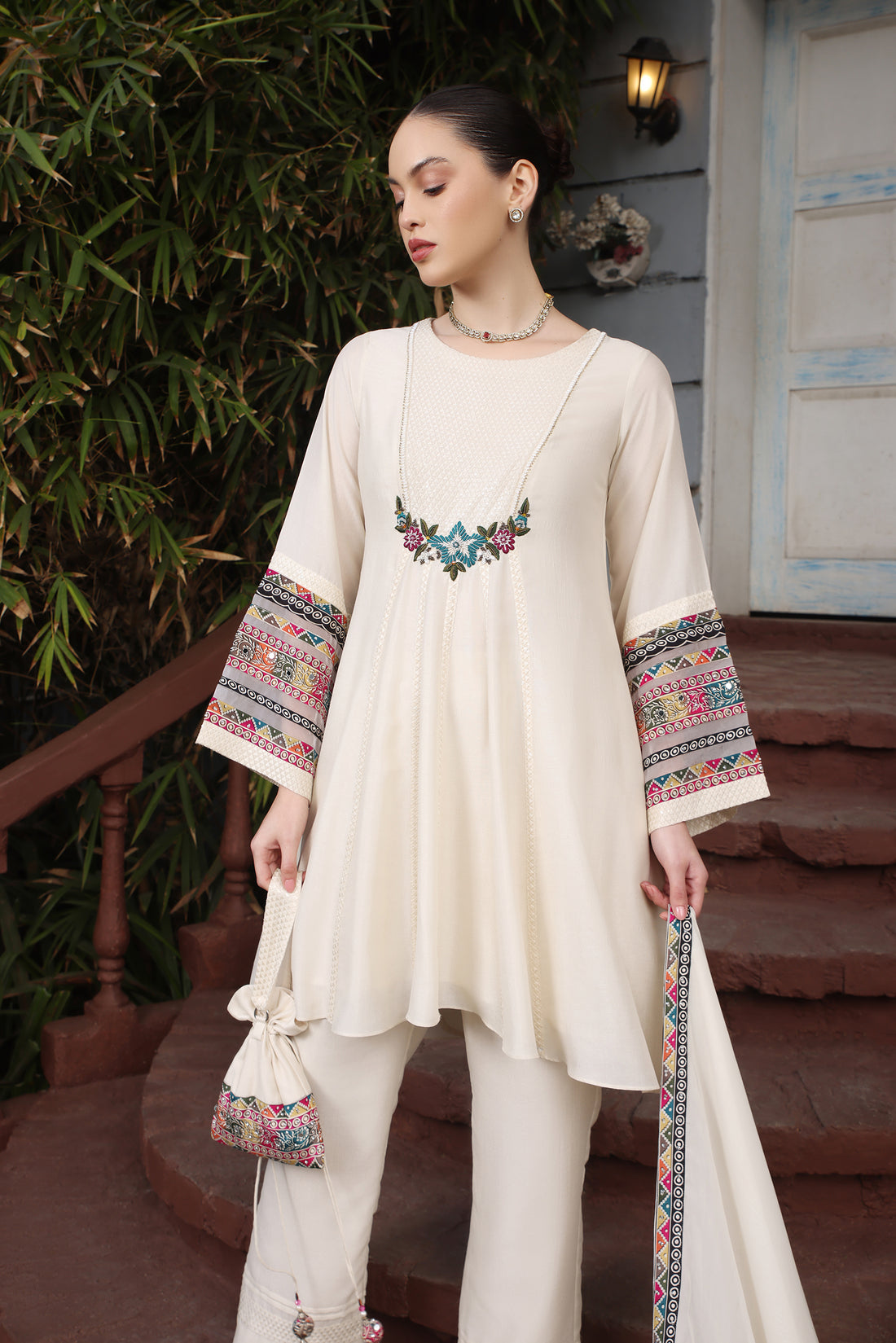 IVORY SILK SUIT SET WITH STRAIGHT PENTS