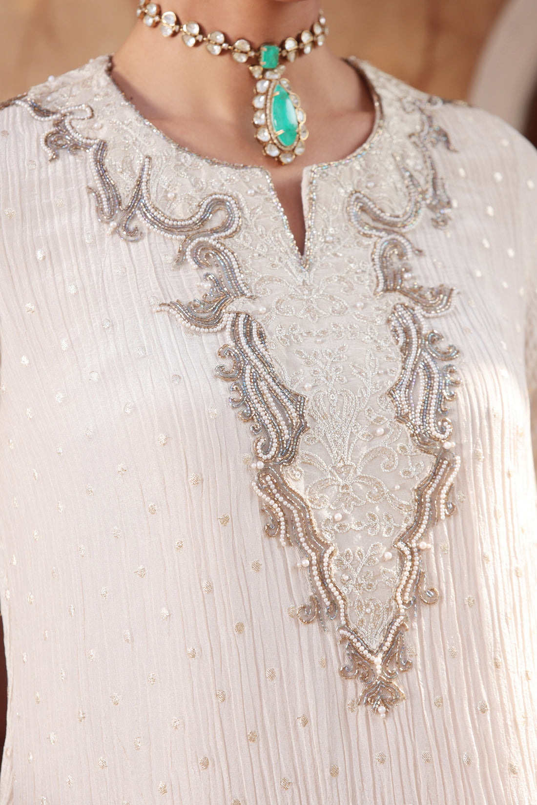 IVORY CRUSHED TISSUE CORD-SET